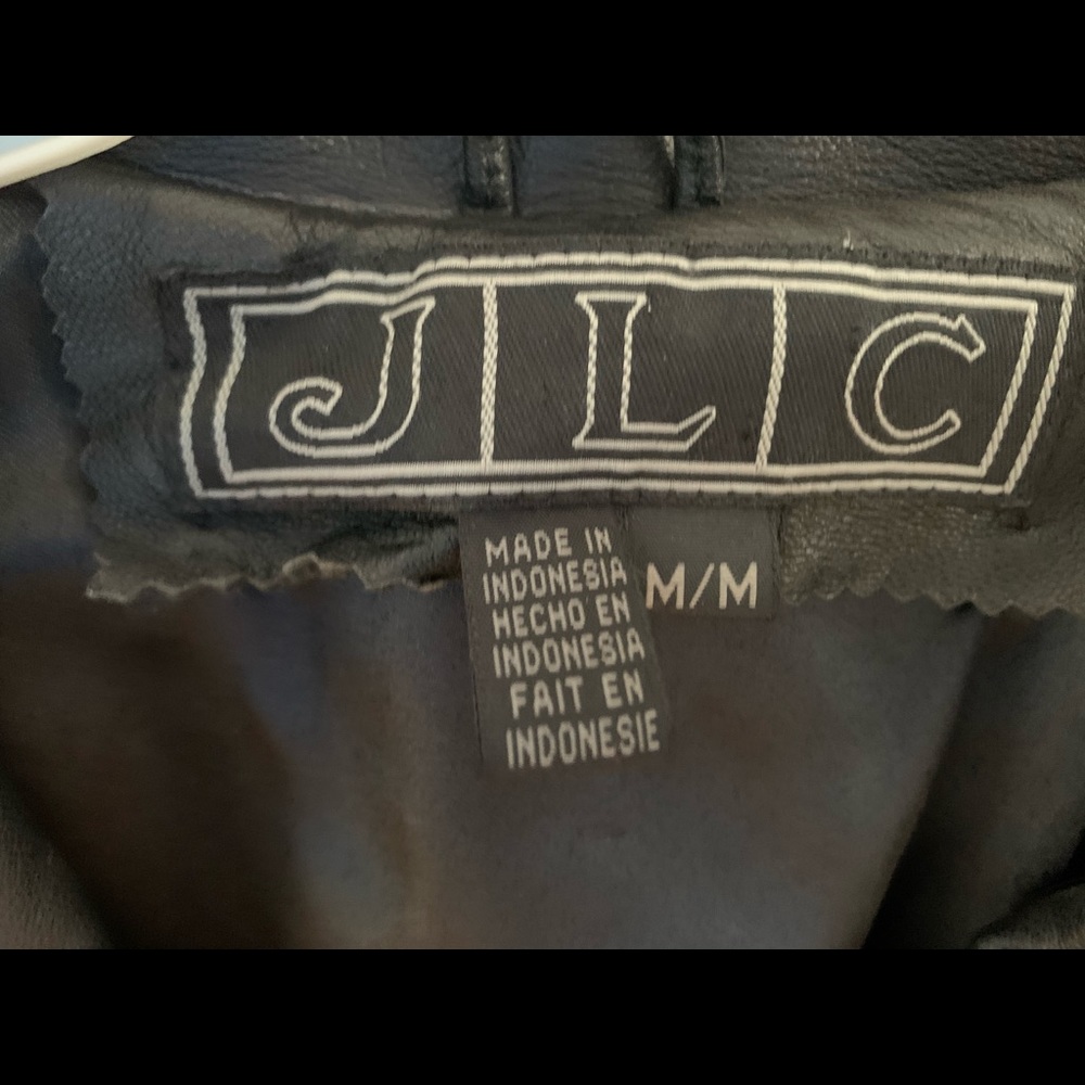 Men’s Leather Jacket - Picture 3 of 4